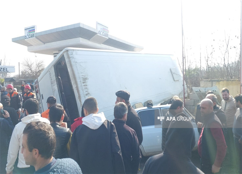 Lənkəranda sərnişin avtobusu aşıb - YENİLƏNİB